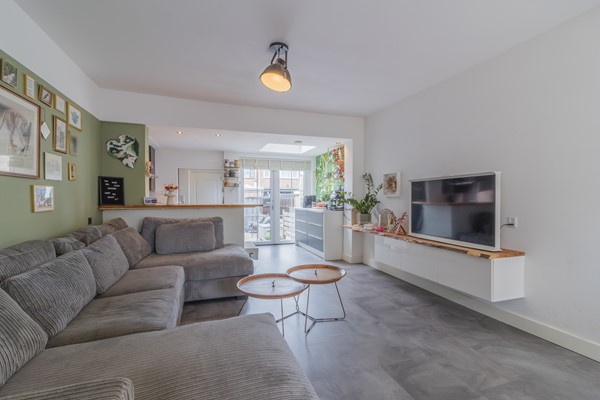Medium property photo - Tolstraat 2B, 2405 VR Alphen aan den Rijn